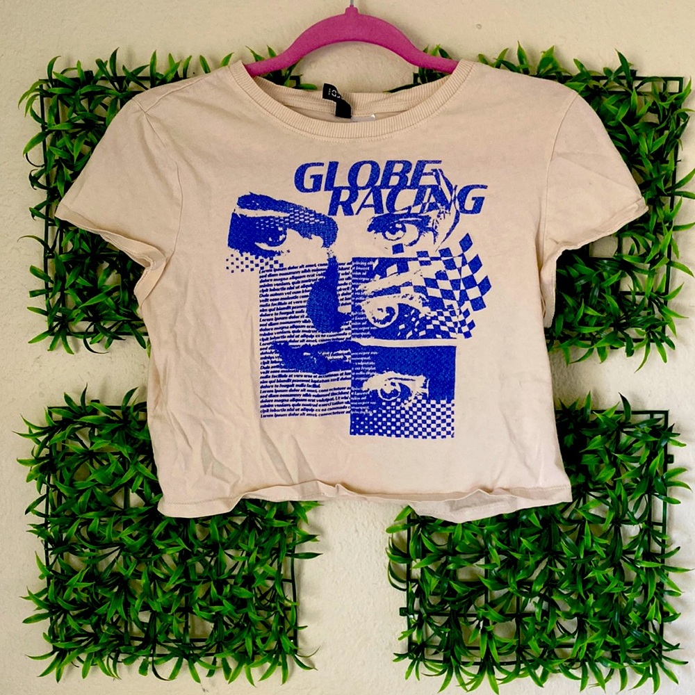 H&M Graphic Crop Tee 🏁💙